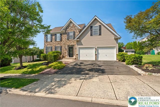 2305 Aberdeen Way, Lower Macungie Twp, PA 18062