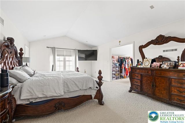 2305 Aberdeen Way, Lower Macungie Twp, PA 18062
