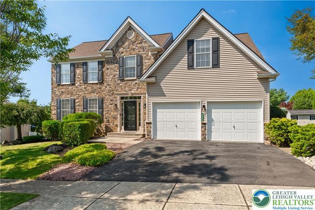 2305 Aberdeen Way, Lower Macungie Twp, PA 18062