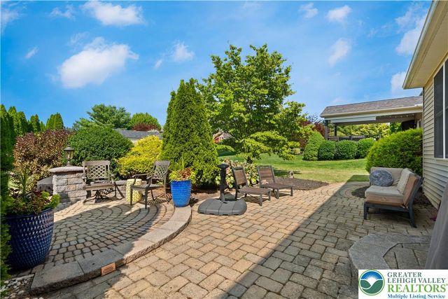2305 Aberdeen Way, Lower Macungie Twp, PA 18062