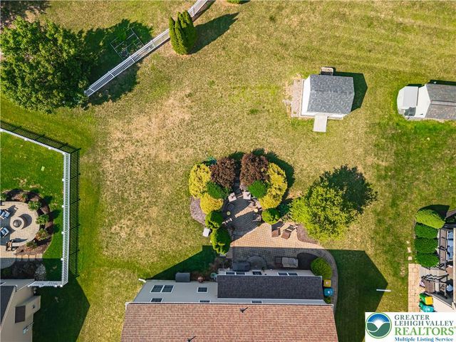 2305 Aberdeen Way, Lower Macungie Twp, PA 18062