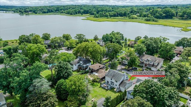 13 Meadow Lane, Bayville, NY 11709