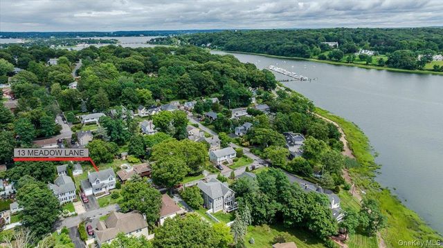 13 Meadow Lane, Bayville, NY 11709