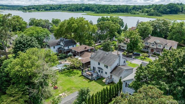 13 Meadow Lane, Bayville, NY 11709