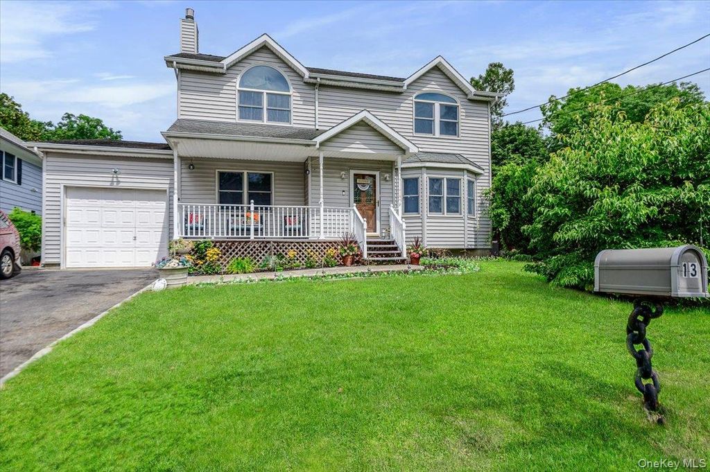 13 Meadow Lane, Bayville, NY 11709 — photo 2