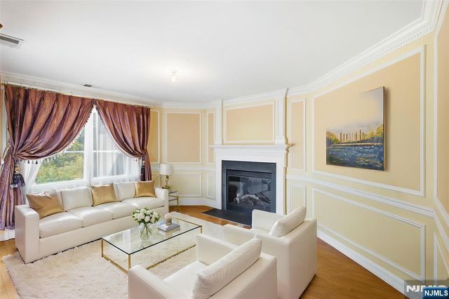 3 Topaz Court, Marlboro, NJ 07746