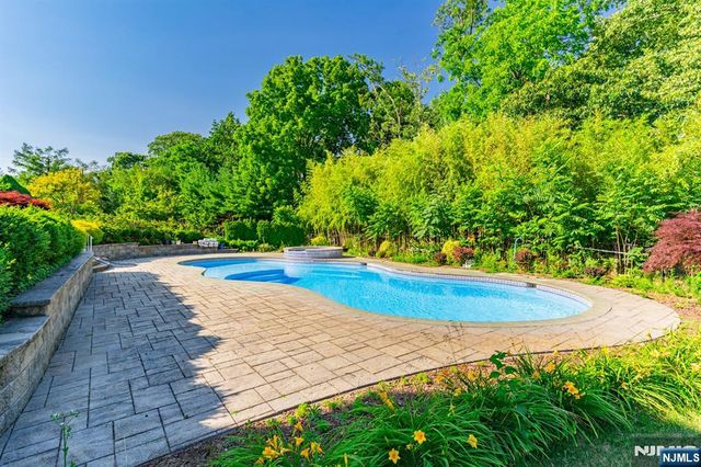 3 Topaz Court, Marlboro, NJ 07746
