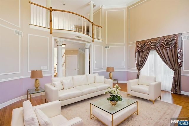 3 Topaz Court, Marlboro, NJ 07746