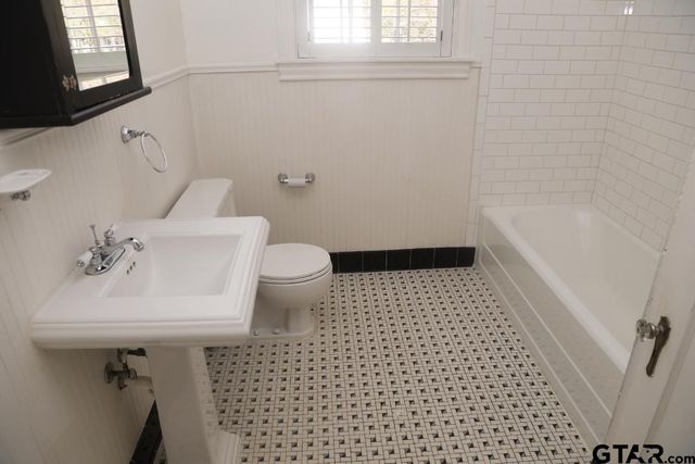 628 Troup, Tyler, TX 75701