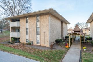 5260 Crossbow Cir Unit 18C, Roanoke, VA 24018