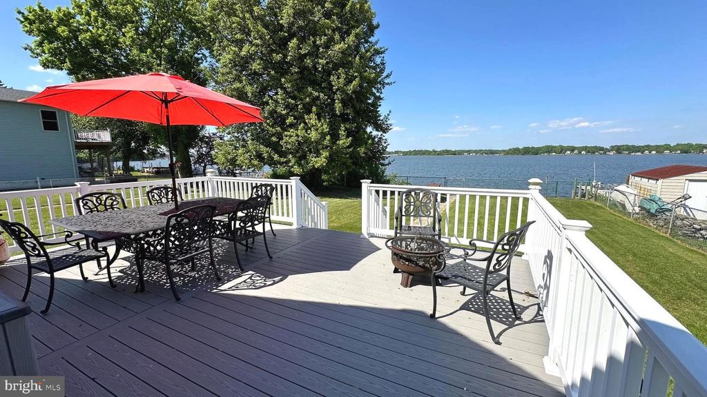 Image 26 of property listing at 3906 GLENHURST RD, Baltimore, MD 21222