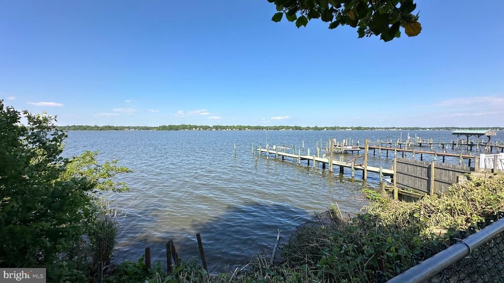 Image 28 of property listing at 3906 GLENHURST RD, Baltimore, MD 21222
