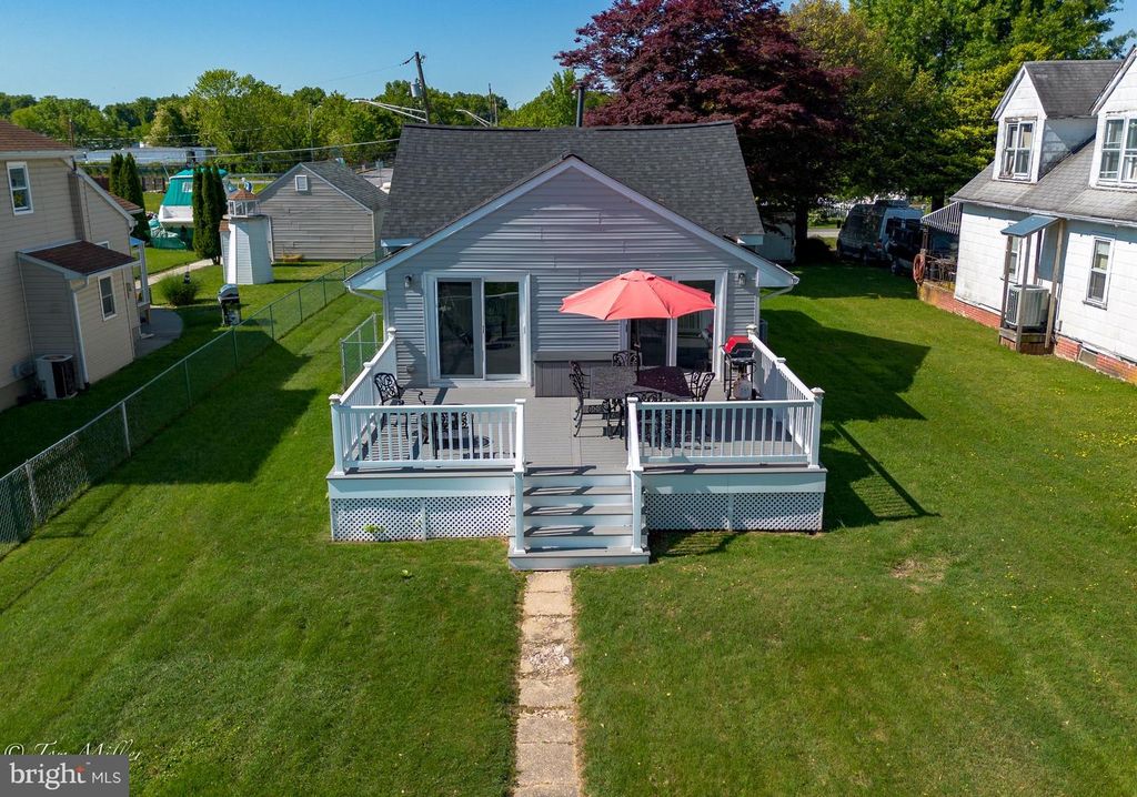 Image 35 of property listing at 3906 GLENHURST RD, Baltimore, MD 21222