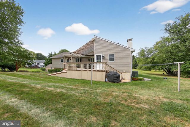 127 CLEARVIEW DR, Downingtown, PA 19335