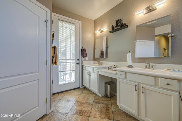 7213 W ELLIS Street, Laveen, AZ 85339