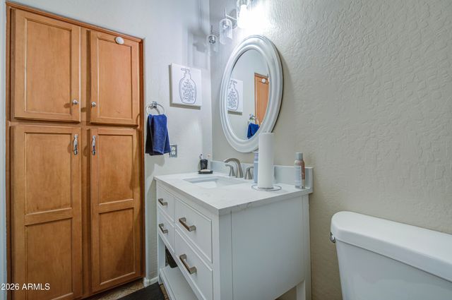 7213 W ELLIS Street, Laveen, AZ 85339