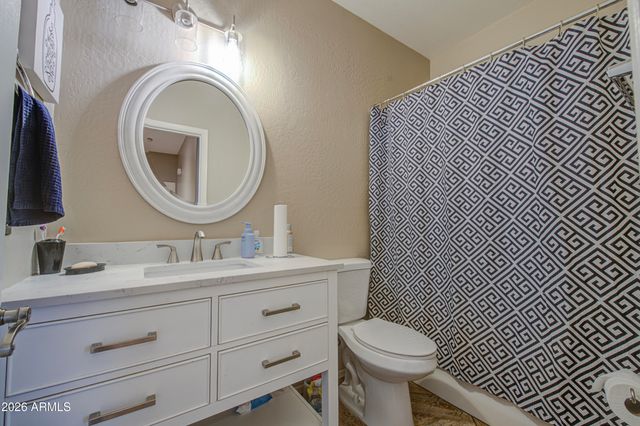 7213 W ELLIS Street, Laveen, AZ 85339