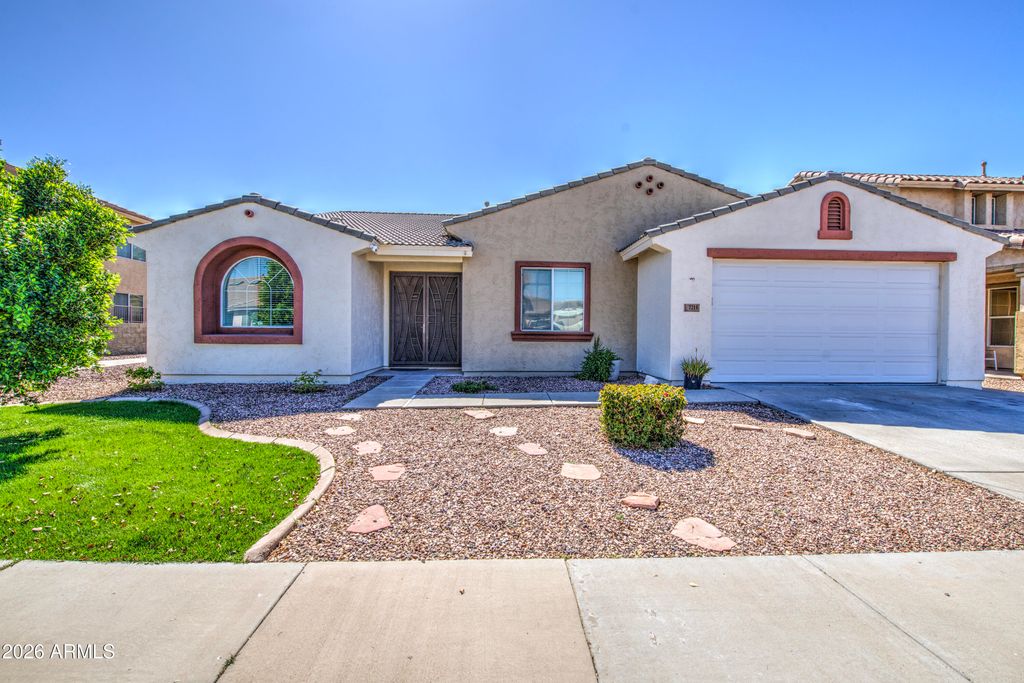 7213 W ELLIS Street, Laveen, AZ 85339