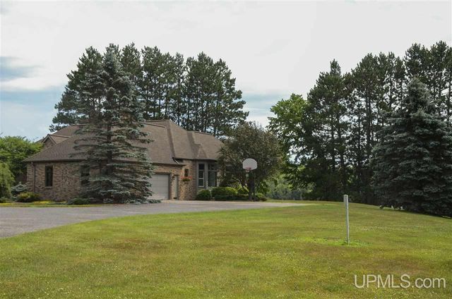 202 Cataldo Drive, Iron River, MI 49935