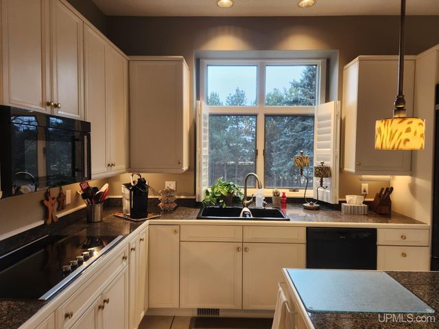 202 Cataldo Drive, Iron River, MI 49935