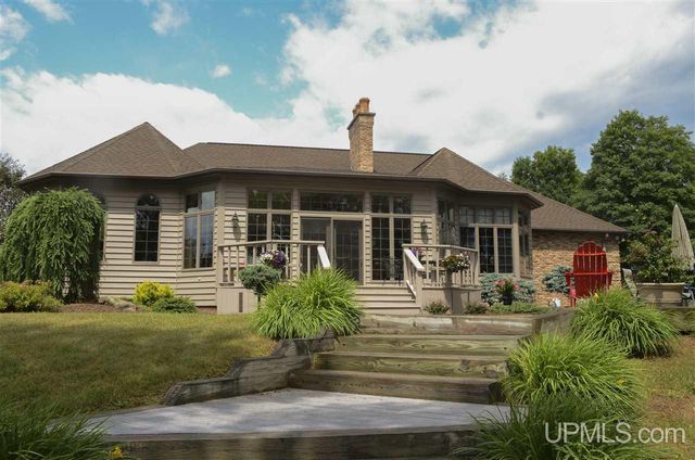 202 Cataldo Drive, Iron River, MI 49935