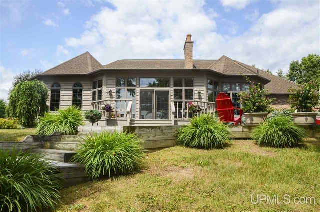 202 Cataldo Drive, Iron River, MI 49935