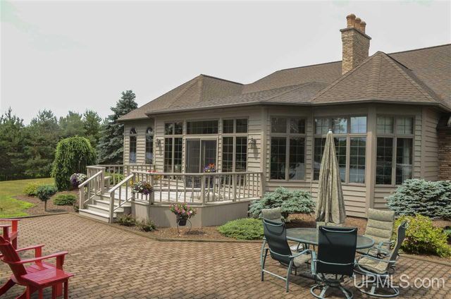 202 Cataldo Drive, Iron River, MI 49935