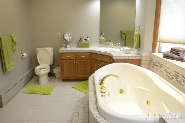 202 Cataldo Drive, Iron River, MI 49935