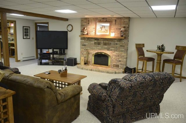 202 Cataldo Drive, Iron River, MI 49935