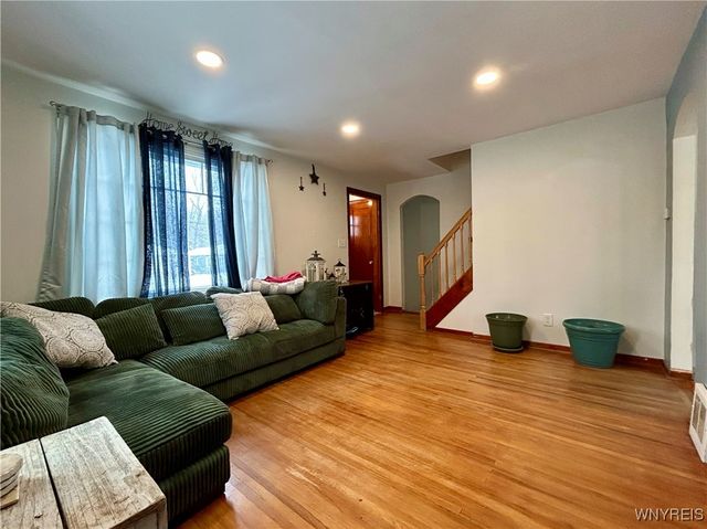 525 East Stenzil Street, North Tonawanda, NY 14120