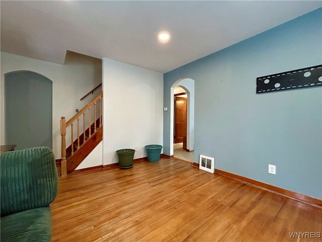 525 East Stenzil Street, North Tonawanda, NY 14120