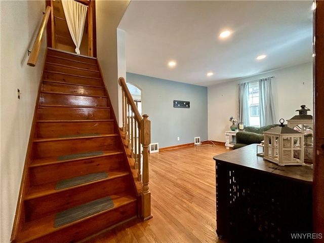 525 East Stenzil Street, North Tonawanda, NY 14120