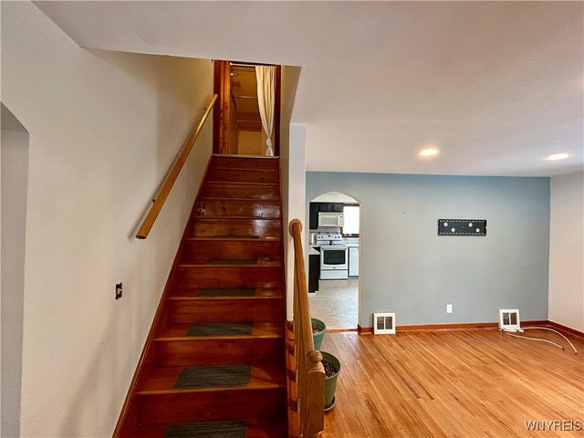 525 East Stenzil Street, North Tonawanda, NY 14120