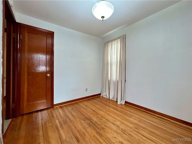 525 East Stenzil Street, North Tonawanda, NY 14120