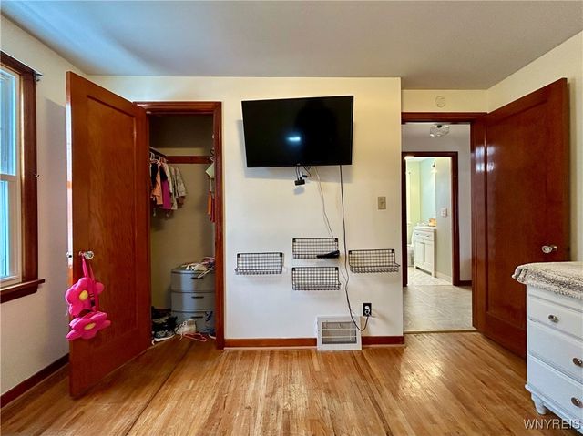 525 East Stenzil Street, North Tonawanda, NY 14120