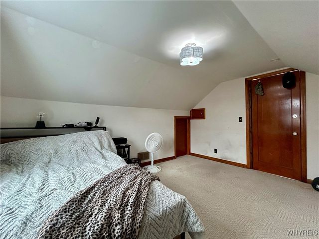 525 East Stenzil Street, North Tonawanda, NY 14120