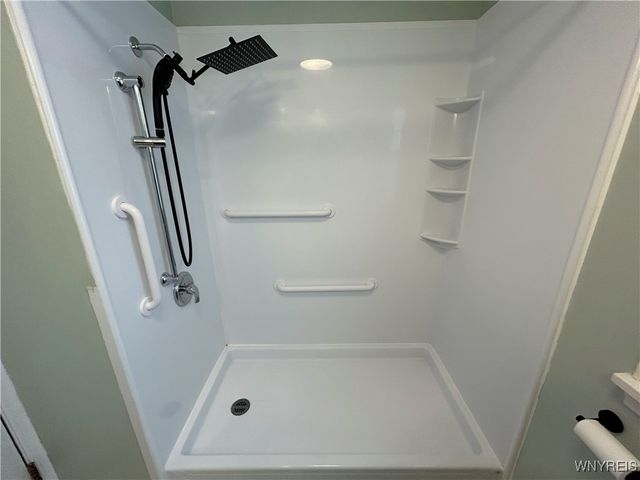 525 East Stenzil Street, North Tonawanda, NY 14120