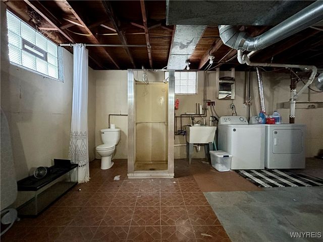 525 East Stenzil Street, North Tonawanda, NY 14120