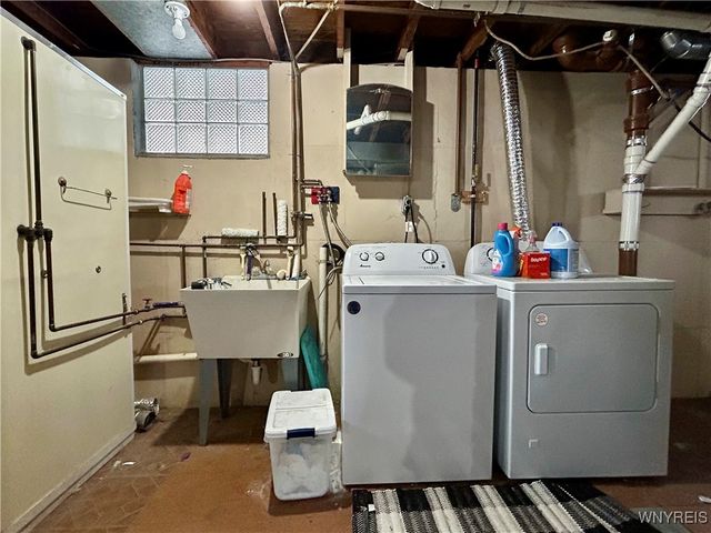 525 East Stenzil Street, North Tonawanda, NY 14120