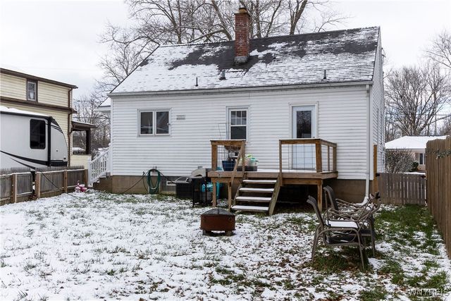 525 East Stenzil Street, North Tonawanda, NY 14120