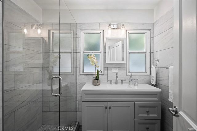 5616 Buffalo, Valley Glen, CA 91401