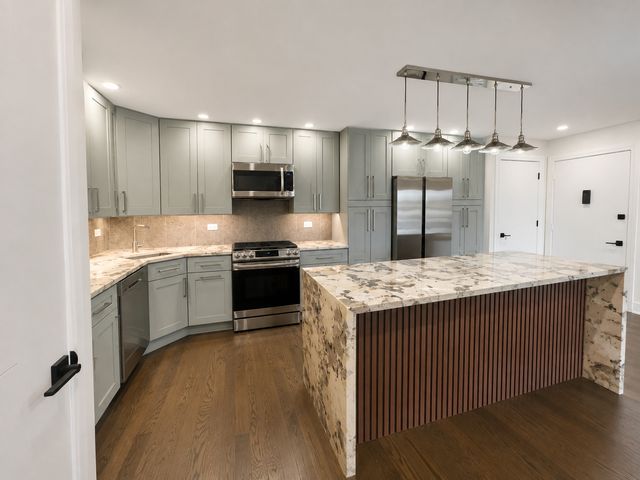 870 Winesap Court 301, Prospect Heights, IL 60070