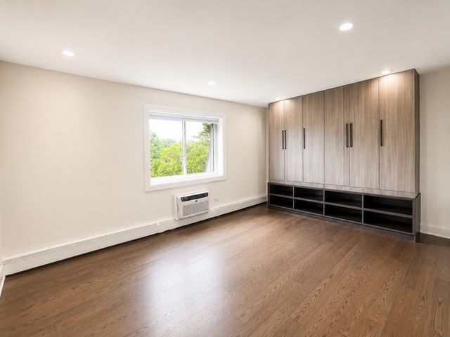 870 Winesap Court 301, Prospect Heights, IL 60070