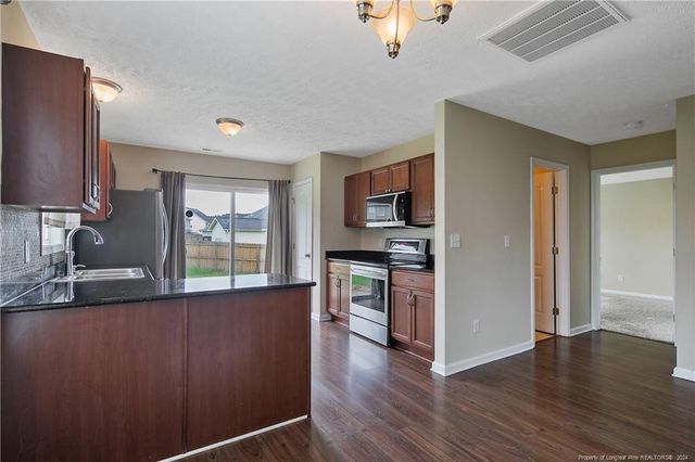 72 New London Harbor, Cameron, NC 28326