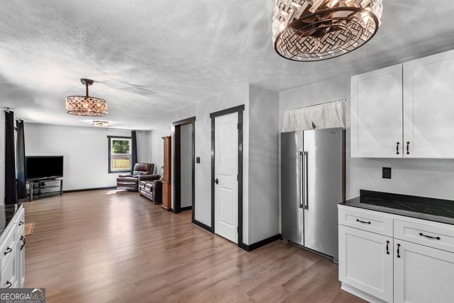 257 Oakhill Drive, Jackson, GA 30233