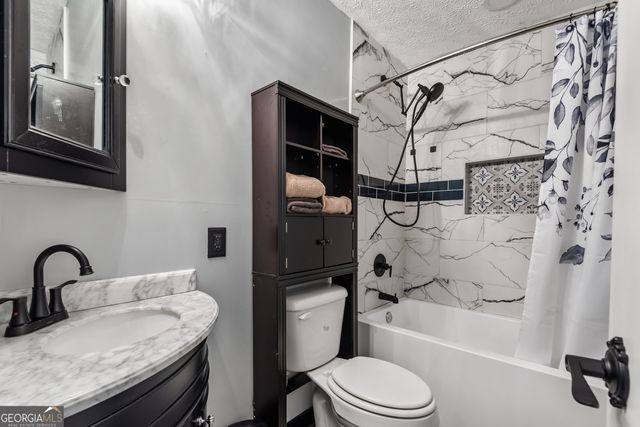 257 Oakhill Drive, Jackson, GA 30233