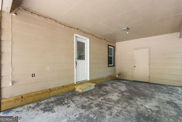 257 Oakhill Drive, Jackson, GA 30233