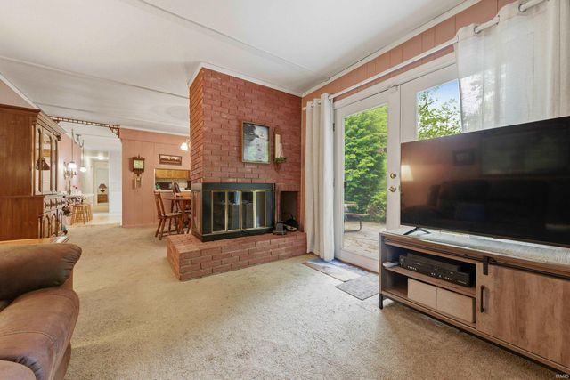 1301 N County Road 650 E, Selma, IN 47383