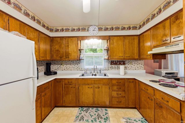 1301 N County Road 650 E, Selma, IN 47383