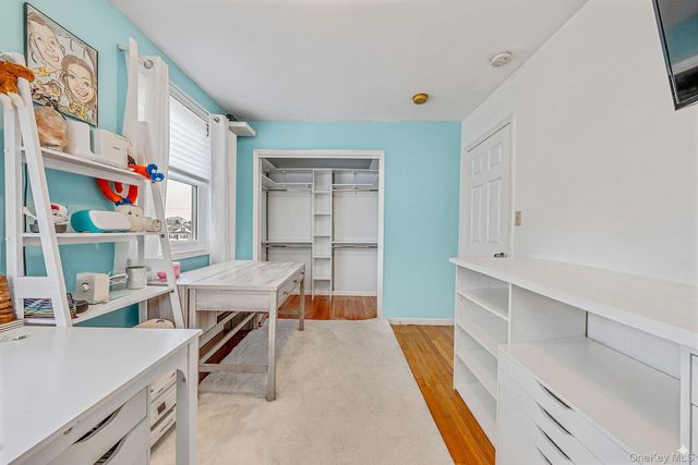 794 Pecan Street, Lindenhurst, NY 11757